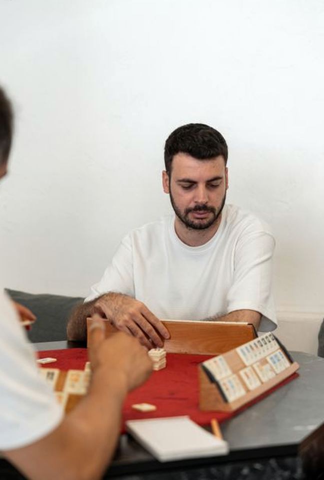 game dealer F8bet